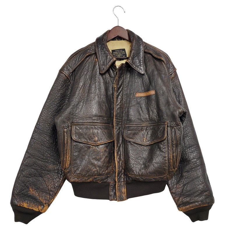百貨店SALE 20%OFF~【現況乗り合い船品】【メンズ】 AVIREX アヴィレックス A-2 FLIGHT JACKET 航空上衣 50周年祝する ピンナップガール アウター 145-251109-as-11-izu 大きさ：XS 色つや：赤銅色系 生生世世Net店