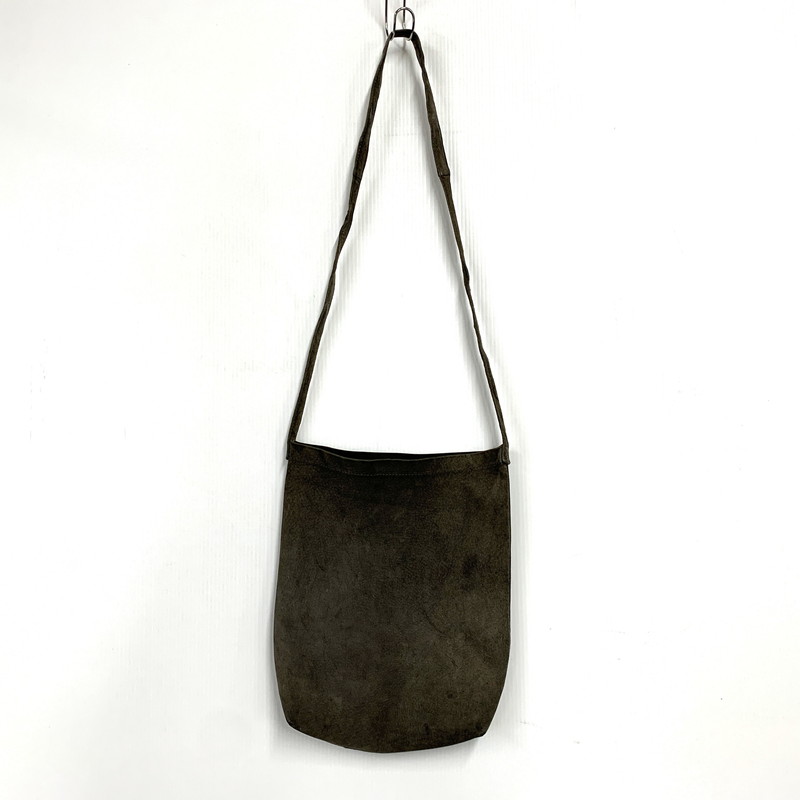 【中古品】【メンズ/レディース】 HENDER SCHEME PIG SHOULDER BAG エンダースキーマ ピッグショルダーバッグ カバン 鞄 188-251113-ya-03-izu カラー：チャコールグレー 万代Net店