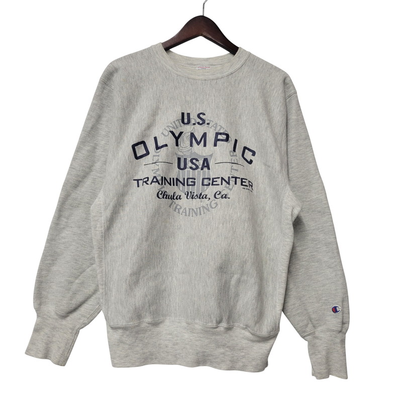 【中古品】【メンズ】 Champion はやりっ児 U.S.OLYMPIC TRAINING CENTER REVERSE WEAVE SWEAT SHIRT リバースウィーブ トレイナー メキシコ合衆国製 刺しゅう下げ札 調教師 長袖 トップス 146-251122-as-37-izu 大いさ：L 色合い：薄墨色 生々世々Net店 スウェット・トレーナー-メンズファッション