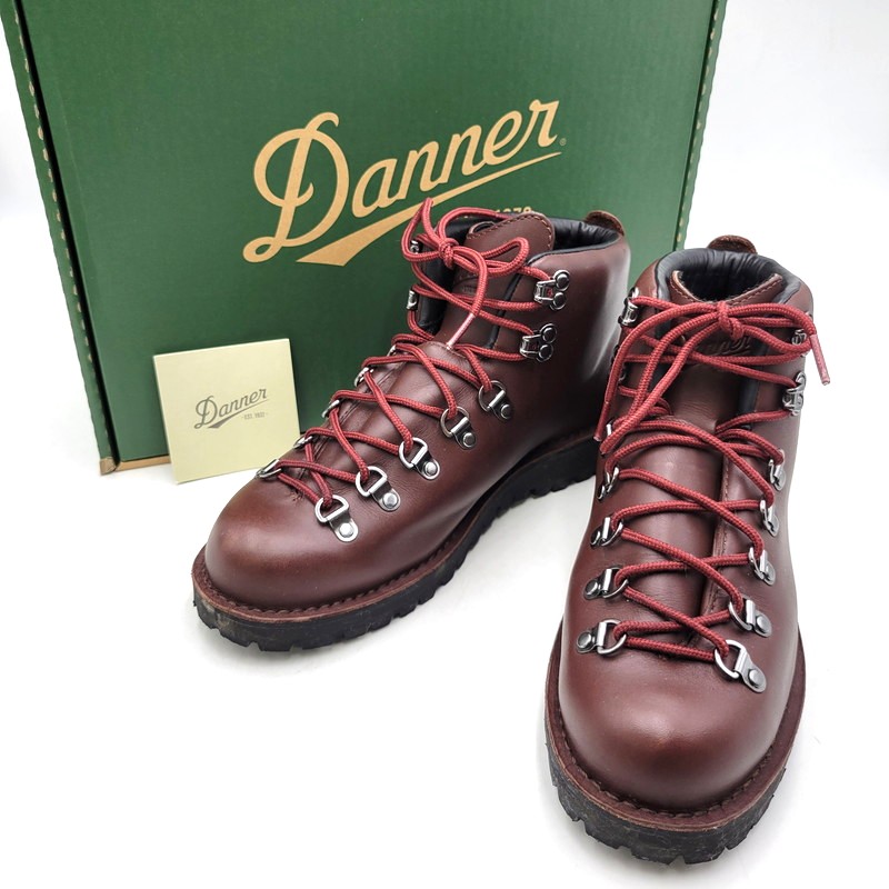 【中古品】【メンズ/レディース】Danner ダナー D121005 TRAIL FIELD トレイル活動の領域 靴 ブーツ 164-260201-tt-06-izu 大きさ：26糎 色合い：まっ黒い赤銅色 万劫末代Net店