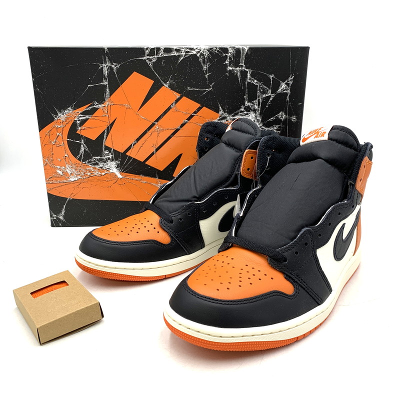 百貨店SALE 10%OFF~【中古美品】【メンズ】 NIKE ナイキ DZ5485-008 AIR JORDAN 大気圏 ジョーダン 1 RETRO HIGH OG レトロ 御機嫌 乱痴気騒ぎ スニーカー シューズ 靴 160-260308-ya-16-izu 大きさ：26.5糎 色合い：BLACK/BLACK-SAIL-STARFISH 未来永劫Net店