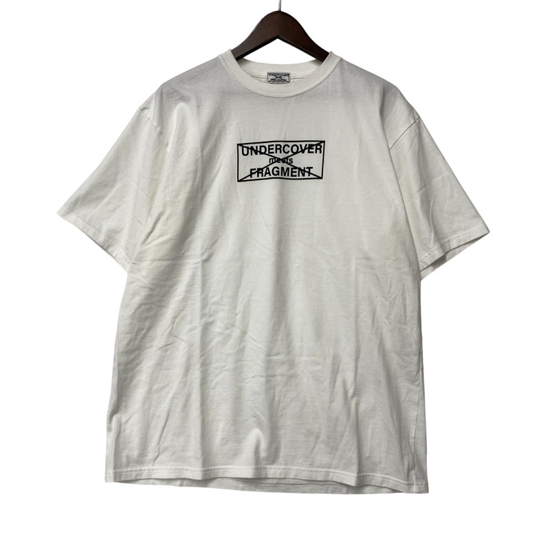 百貨店SALE 10%OFF~【中古美品】【メンズ】 UNDERCOVER アンダー取りまかなう × FRAGMENT DESIGN フラグメントデザイン UC2E9819 PRINT SS TEE 刷り上げる 遊撃手衣袂 ティーシャツ 半袖 140-260309-kh-01-izu 大きさ：3 色つや：白いこと 生生世世Net店