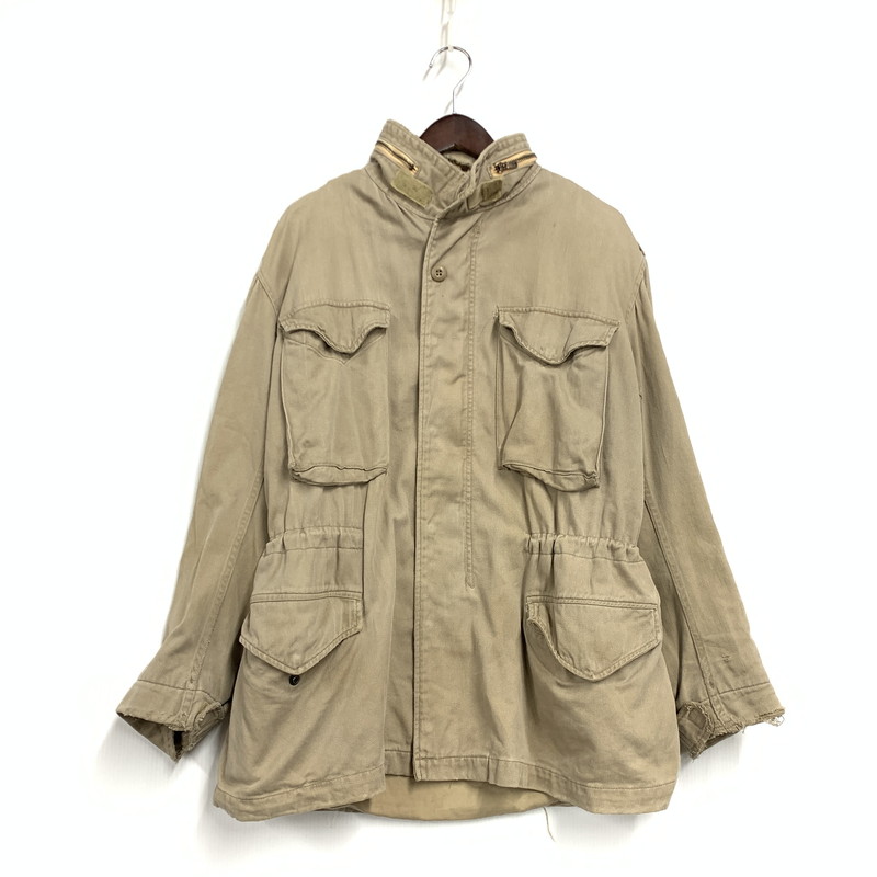 【現況乗り合い船品】【メンズ】  US ARMY ユーエスアーミー 8415-00-872-3882 3RD TYPE M-65 FIELD JACKET 活動の領域 上衣 アウター 146-260418-ya-10-izu 大きさ：MEDIUM-REGULAR 色つや：ベージュ 生生世世Net店