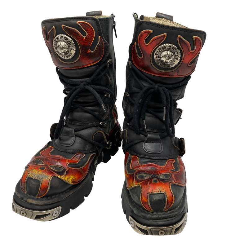 【現状渡し品】【メンズ】 NEW ROCK ニューロック SKULL FIRE PATTERN LEATHER BOOTS スカル ファイヤー パターン レザー ブーツ 靴 164-260616-as-02-izu サイズ：40 カラー：ブラック&times;レッド 万代Net店｜万代Net店