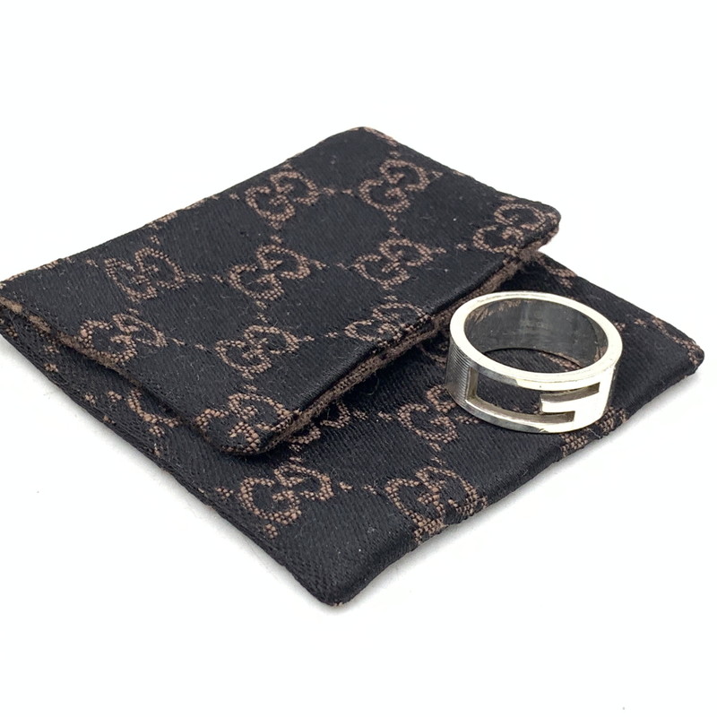 【中古品】【メンズ/レディース】 GUCCI グッチ 925 ブランデッド G RING　指輪 アクセサリー 182-260707-yn-06-izu サイズ：17 カラー：シルバー 万代Net店｜万代Net店 8,470円