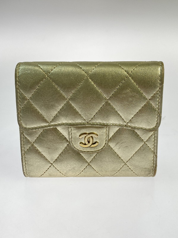 【中古品】【レディース】 CHANEL シャネル クラシックスショッピングセンター 三つ折り紙入れ A82288  紙入れ 181-251112-jt-02-時間 色つや：ゴールド 生生世世Net店