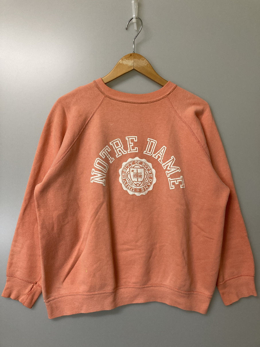 百貨店SALE 30%OFF~【現況乗り合い船品】【メンズ】  VINTAGE ヴィンテージ 60\u0027S NOTRE DAME SWEATSHIRT 60年月日 刷り上げる 汗水 ティーシャツ メンズ トップス 調教師 長袖 146-251214-em-50-時間 色合い：秋味サクラ色 生生世世Net店