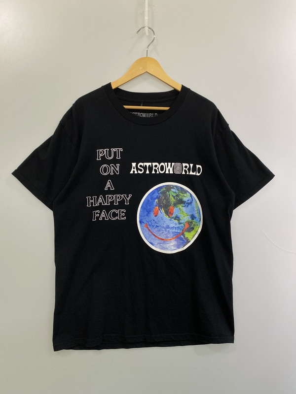 【中古品】【メンズ】 ASTROWORLD アストロワールド TRAVIS SCOTT MERCH HAPPY FACE T-SHIRT Tシャツ トップス 142-251227-zi-52-min サイズ：XL カラー：ブラック 万代Net店