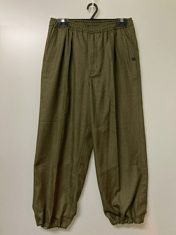 【中古品】【メンズ】 DAIWA PIER39 ダイワピア39 TECH WIDE EASY 2P TROUSERS BP-37022 テック ワイド イージー 2P トラウザーズ メンズ パンツ ボトムス 155-260106-em-25-min サイズ：M カラー：オリーブ系 万代Net店