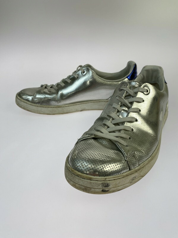 【現状渡し品】【メンズ】 LOUIS VUITTON ルイ・ヴィトン SNEAKERS GO1126 メタリック フロントローライン スニーカー 靴 179-260219-yn-21-min サイズ：7 カラー：シルバー 万代Net店 7,207円