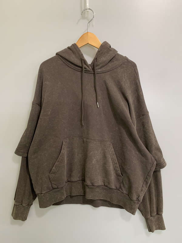 【中古品】【メンズ】 INTODUSK イントゥダスク LAYERED HOODIE レイヤードフーディー パーカー トップス 140-260312-SH-12-min サイズ:M カラー:ブラウンミスト 万代Net店|万代Net店