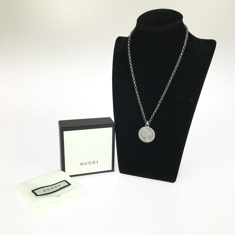 GUCCI ペンダントトップ ネックレス　コイン AG925 グッチ GUCCI グッチ AG925 シルバー トリプル コイン ネックレス 18.8g
