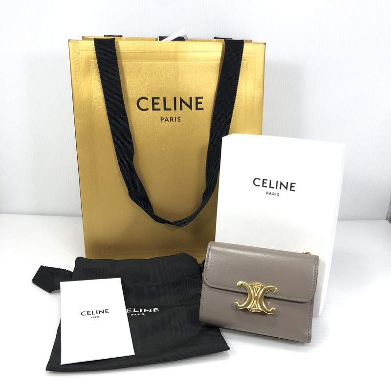 【中古品】【レディース】 CELINE セリーヌ COMPACT WALLET WITH COIN 10I653DPV パウダーコンパクト ウォレット ウィズ 硬貨 三つ折り紙入れ 181-260118-na-20-tag 色つや：ぺブル 生生世世Net店