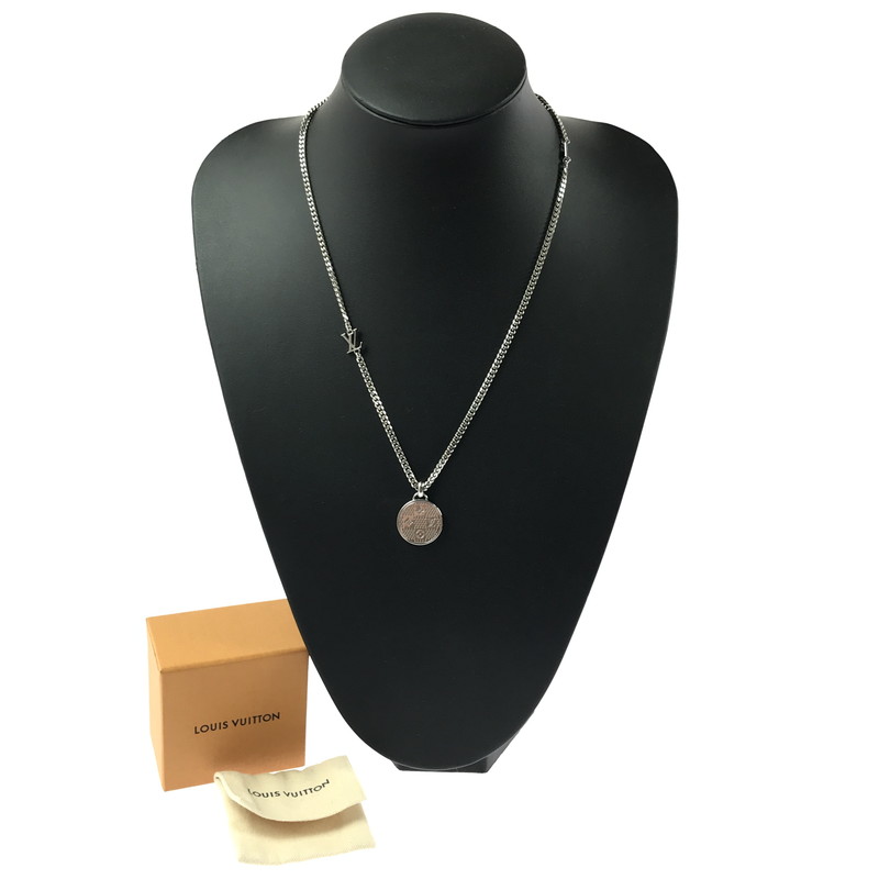 【中古品】【メンズ】  LOUIS VUITTON ルイ･ヴィトン シャンデリヤ･ダミエ ステープル M02446 頸飾り 添え物 179-260601-na-04-tagh 色合い：しろがね色 生生世世Net店