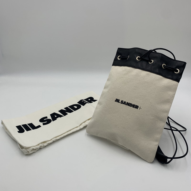 美品 JIL SANDER バッグ エンボスロゴ ストラップ クロスボディバッグ JIL SANDER (ジル・サンダー) エンボスロゴ ストラップ クロスボディ