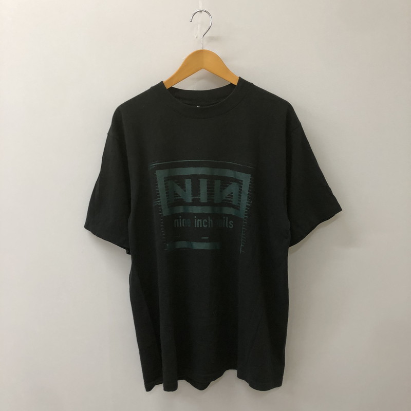 【中古品】【メンズ】 ALL SPORT オールスポーツ 90's NINE INCH NAILS VINTAGE NOTHING TEE 90年代 ナイン インチ ネイルズ ナッシング Tシャツ ヴィンテージ 半袖 トップス 145-500603-KS-14-tei サイズ：L カラー：ブラック 万代Net店