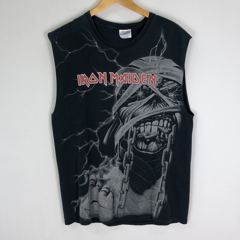 【中古品】【メンズ】  HANES ヘインズ 00’s IRON MAIDEN SLEEVELESS T-SHIRT 00年月日 アイアン・メイデン 捩り受け答え プルオーバー ノースリーブ 145-251124-yo-11-tei 大きさ：L 色合い：黒いこと 未来永劫Net店