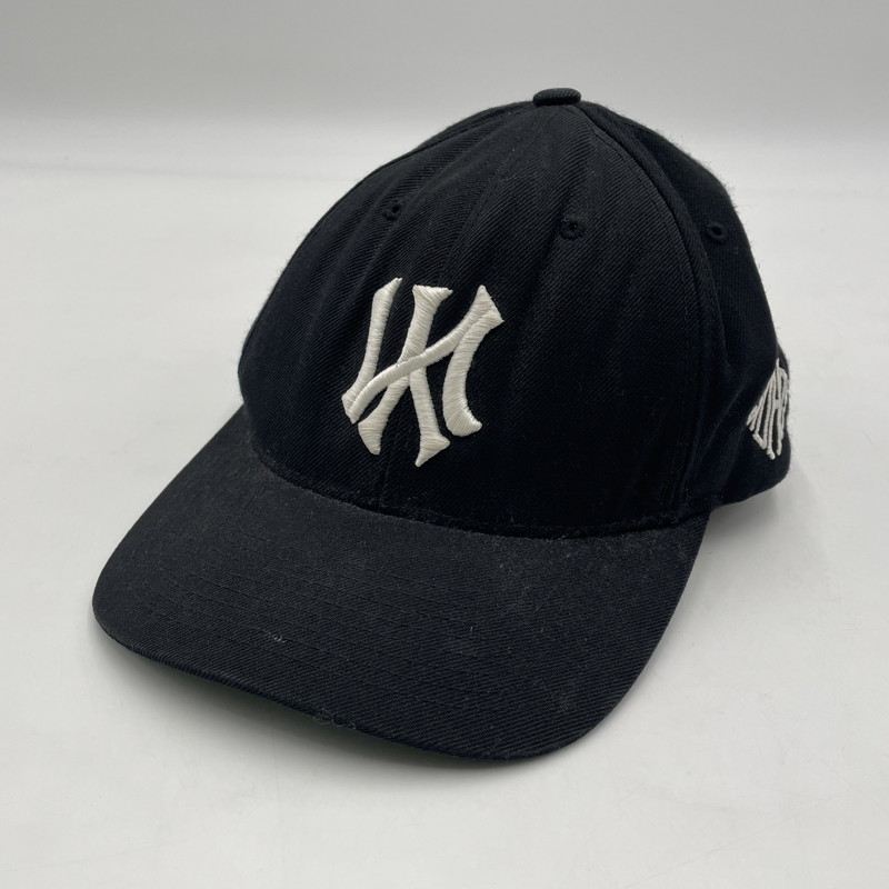 【現状渡し品】【メンズ】 KILLTHEHYPE キルザハイプ NY CAP ニューヨーク キャップ 帽子 ベースボールキャップ 185-251231-ko-02-tei サイズ：ワンサイズ カラー：ブラック 万代Net店