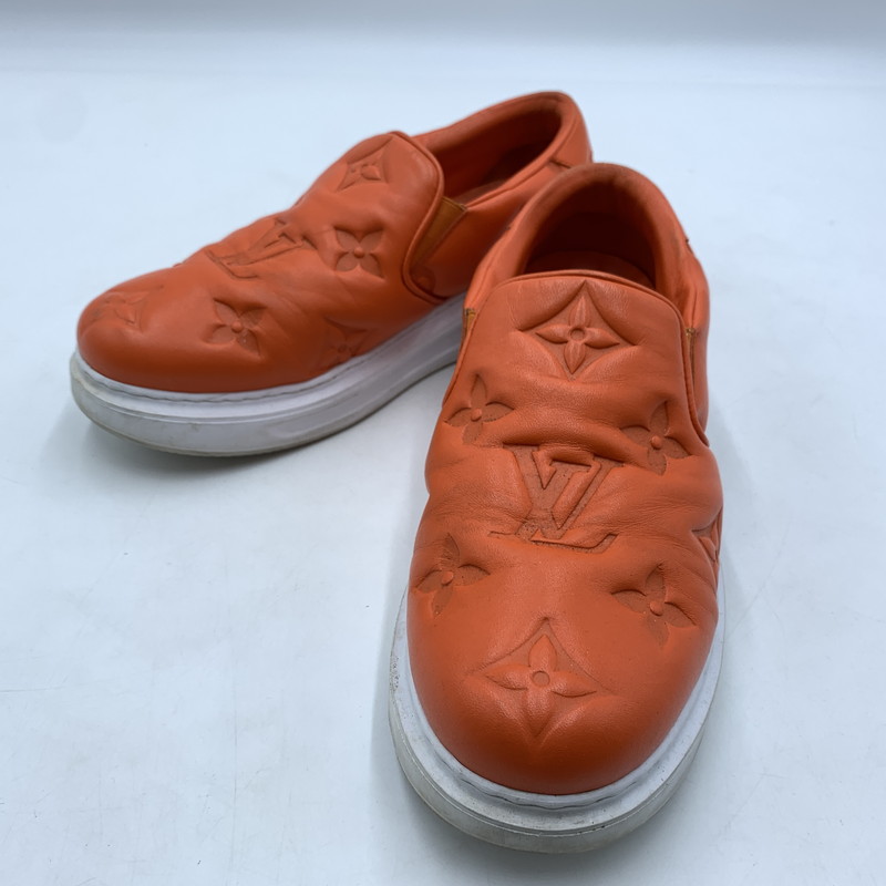 【中古品】【メンズ】  LOUIS VUITTON ルイ・ヴィトン LD0242 ビバリーヒルズ伝達ルート なめし革 スリッポン 靴 179-260522-ko-02-tei 大いさ：7.5 色合い：オレンジ色 生生世世Net店