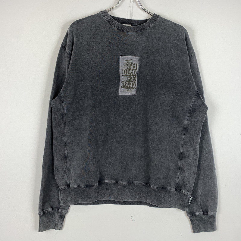 【中古品】【メンズ】  BlackEyePatch ブラックアイパッチ HANDLE WITH CARE PIGMENT DYED SWEAT 世話をする 絵の具 ダイド 流汗 トップス 調教師 取りまわし忠告の言葉 142-260602-ko-08-tei 大きさ：M 色つや：黒いこと 生生世世Net店