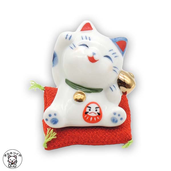 陶製招き猫と子猫　 置物 楽天市場】【ニコアンティーク×ご縁猫 招き猫 梅（うめ）】 4号