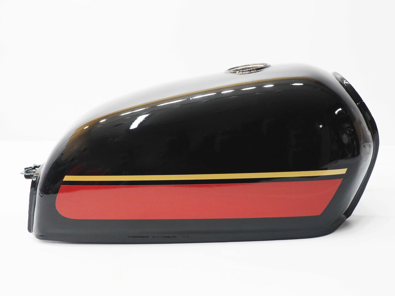 楽天市場 エイプ Ape 50 100 タンク デカール ゴールド ライン カスタム イメチェン 簡単 シンプル ステッカー ホンダ タンクデカール オリジナル Honda Maniac Collection