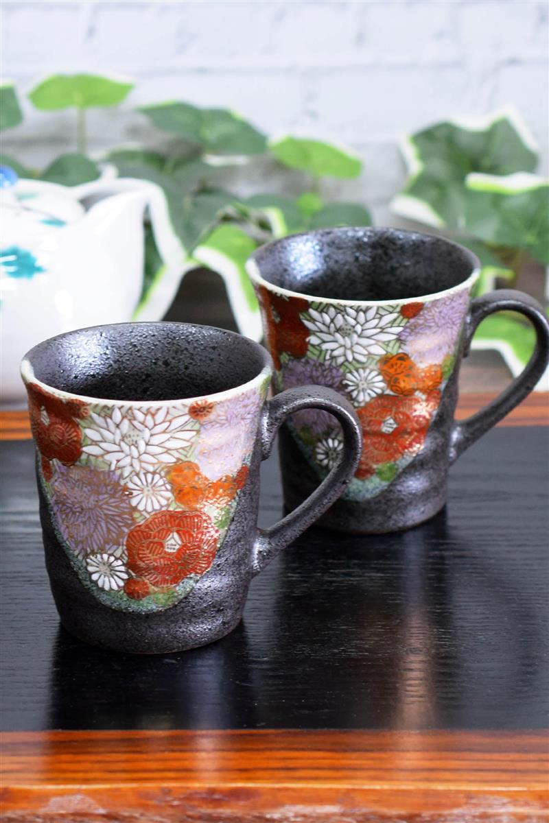 和座の蔵 今めかしい コーヒーマグ 九谷焼 カップ 有りの実 書き割り 花詰 瀬戸もの 御前上等 ブランド名 食器 日本製 一緒になる祝賀会 還暦祝賀会 古希祝賀会 喜寿祝賀会 母の日 父の日 敬老の日 差し上げ物 差し上げ物