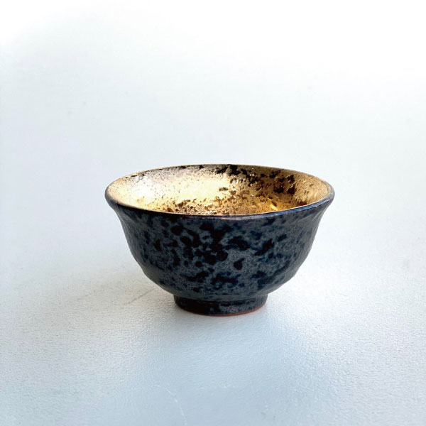 酒器 おしゃれ 徳利 おちょこ セット 冷酒 とっくり 日本酒 2 2合 日本製 美濃焼 ブラック 黒 ゴールド 金 ぐい呑み 盃 お猪口 陶器 Napierprison Com