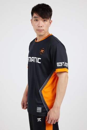 Fnatic Gear 2024 Pro Jersey FNATIC 2024 Pro Kit ジャージ Lサイズ FC-PW-5056276033124 XX3772｜マニッシュボーイ