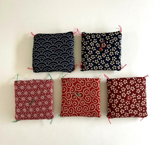 ★オーダーページ★ ミニ座布団「唐草」置物用 ハンドメイド ミニチュア ミニ座布団 置物用 唐草 オーダーページ ハンドメイド ミニチュア