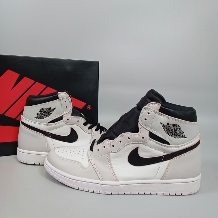 Nike SB ナイキ SB  Air Jordan 1 High OG DEFIANT ご機嫌 OG ディファイアント NYC To Paris ニューヨーク州 TO 光の都市 LIGHT BONE CRIMSON TINT HYPER PINK ライトボーン クリムゾンティント ハイパーピンク メンズ スニーカー size 29糎 CD6578-006  【中古】