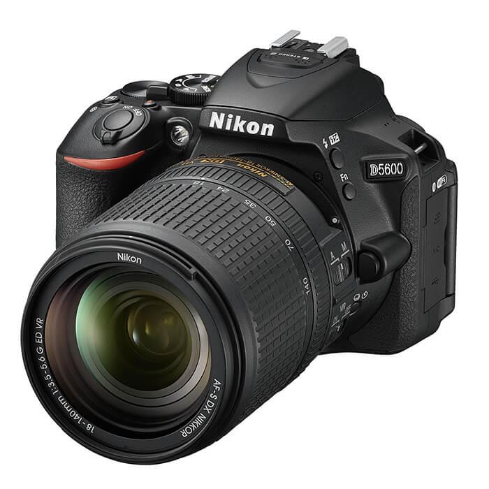 《新品》Nikon (ニコン) D5600 18-140 VR レンズキット[ デジタル一眼レフカメラ | デジタル一眼カメラ | デジタルカメラ ] 【KK9N0D18P】