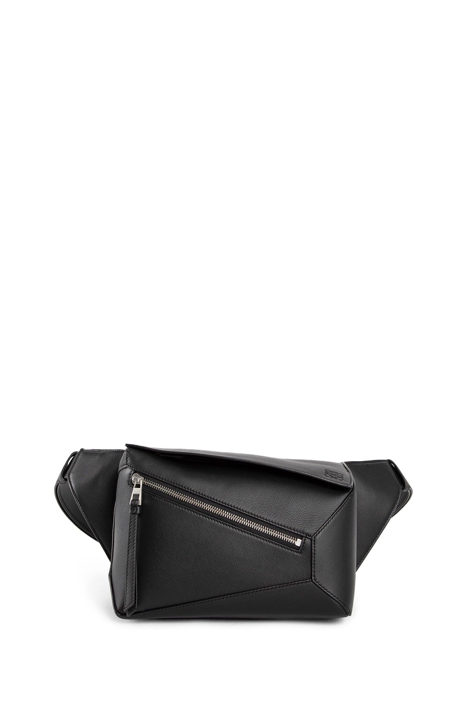 LOEWE ロエベ  クロスボディバッグ