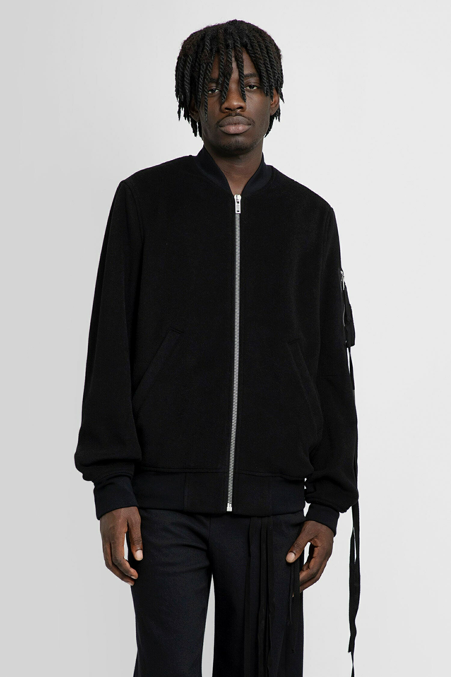 要エントリー尖んがり10倍 ANN DEMEULEMEESTER アンドゥムルメステール ウールフェルトドライスタンダードボンバー  To-0