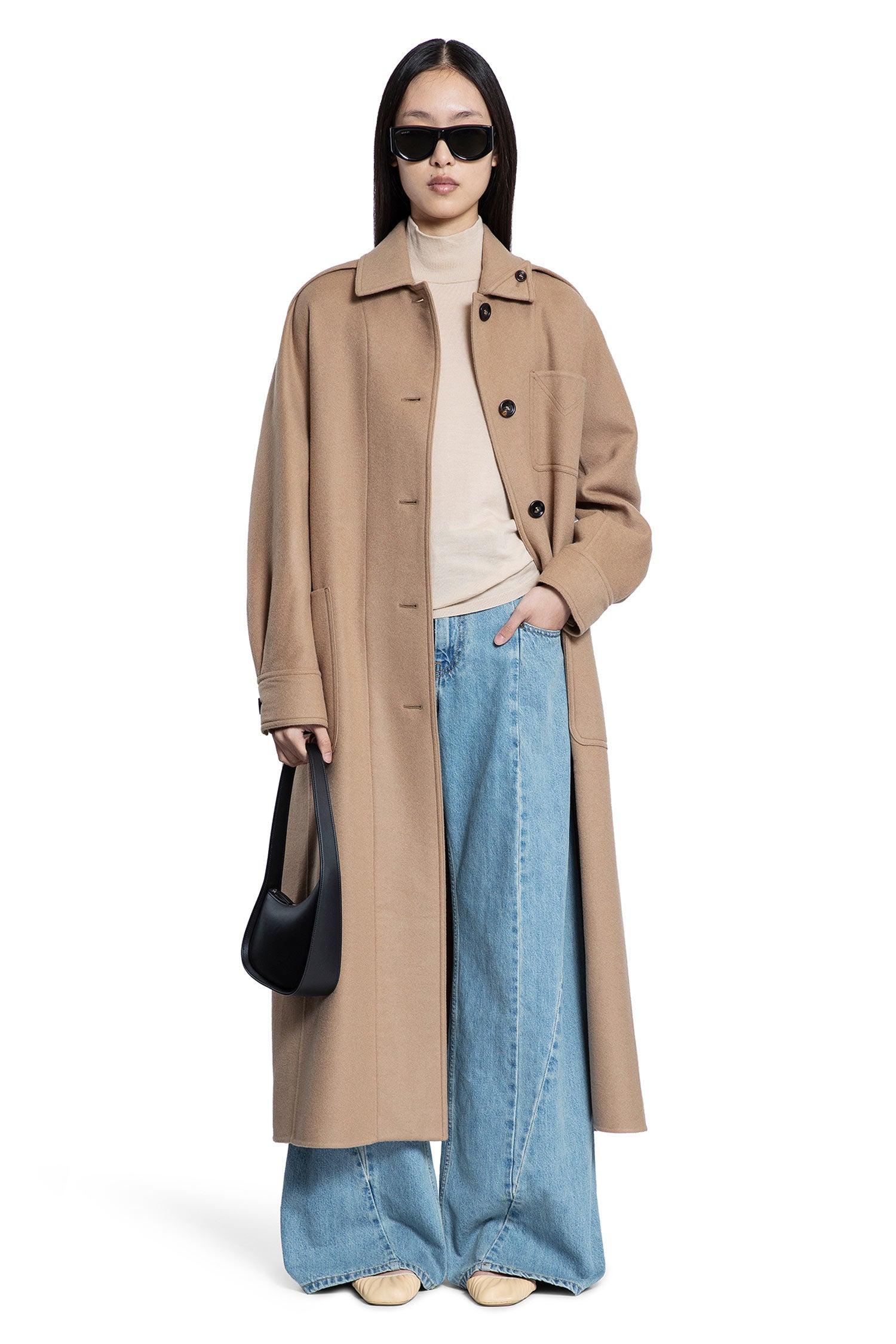 max mara マックスマーラ 厚地の外套