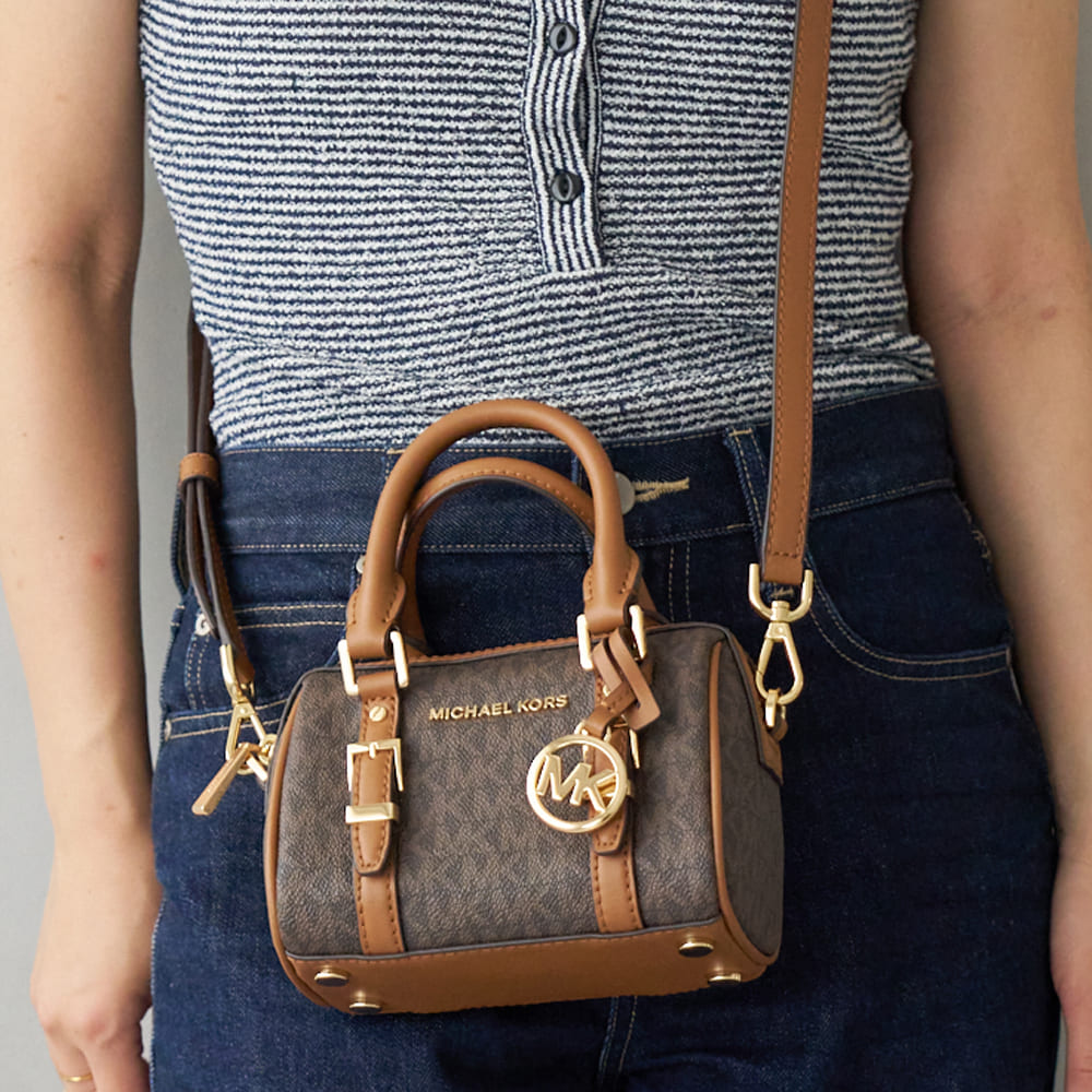 ヴィヴィアンウエストウッド　ショルダーバッグ Vivienne Westwood ヴィヴィアンウエストウッド ショルダー