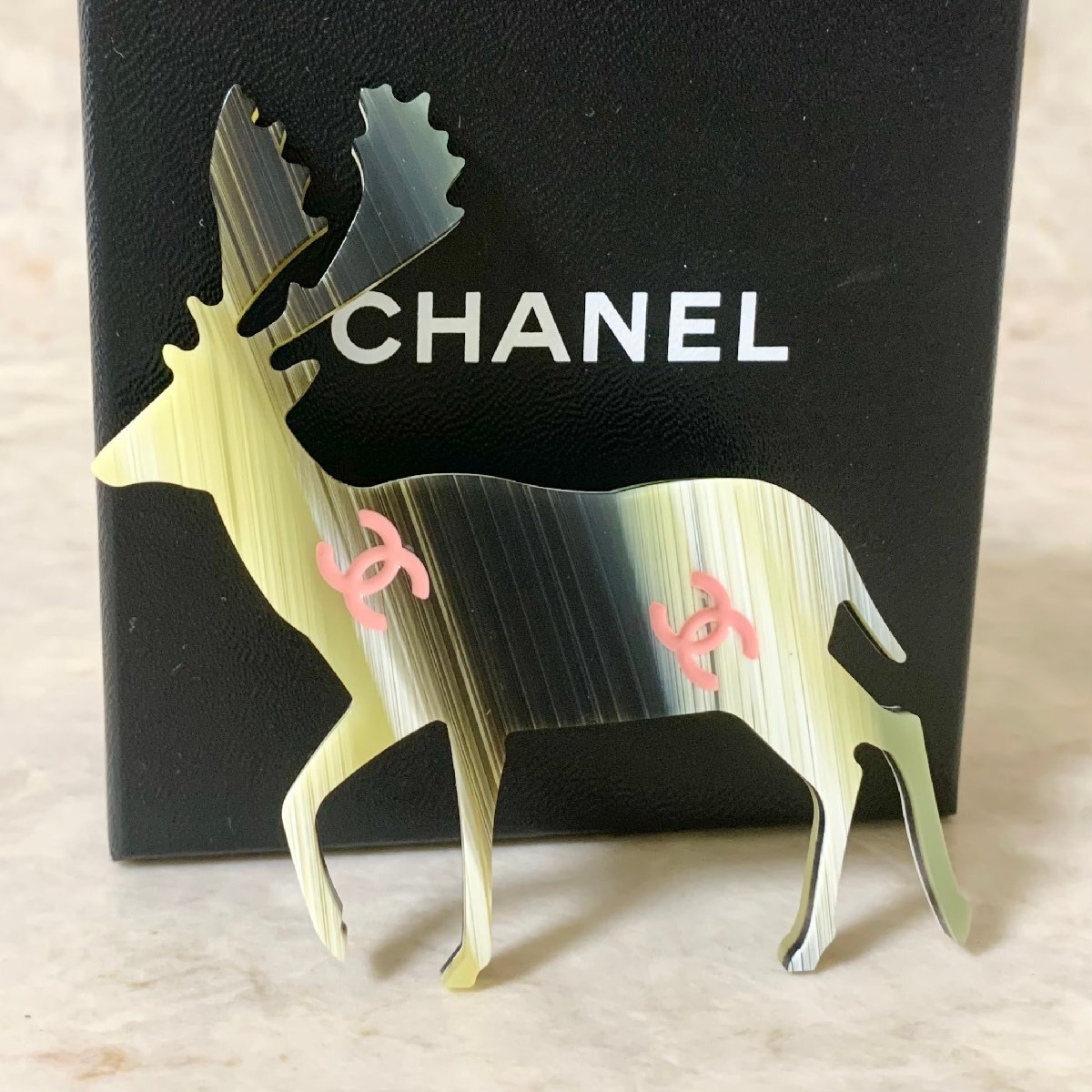 楽天市場】シャネル CHANEL ブローチ オウムモチーフ 17年製 GP