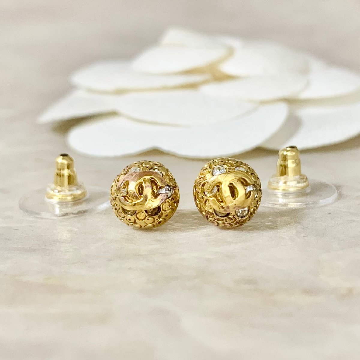 楽天市場】シャネル ピアス CHANEL ピアス ロゴ/CC ココマーク