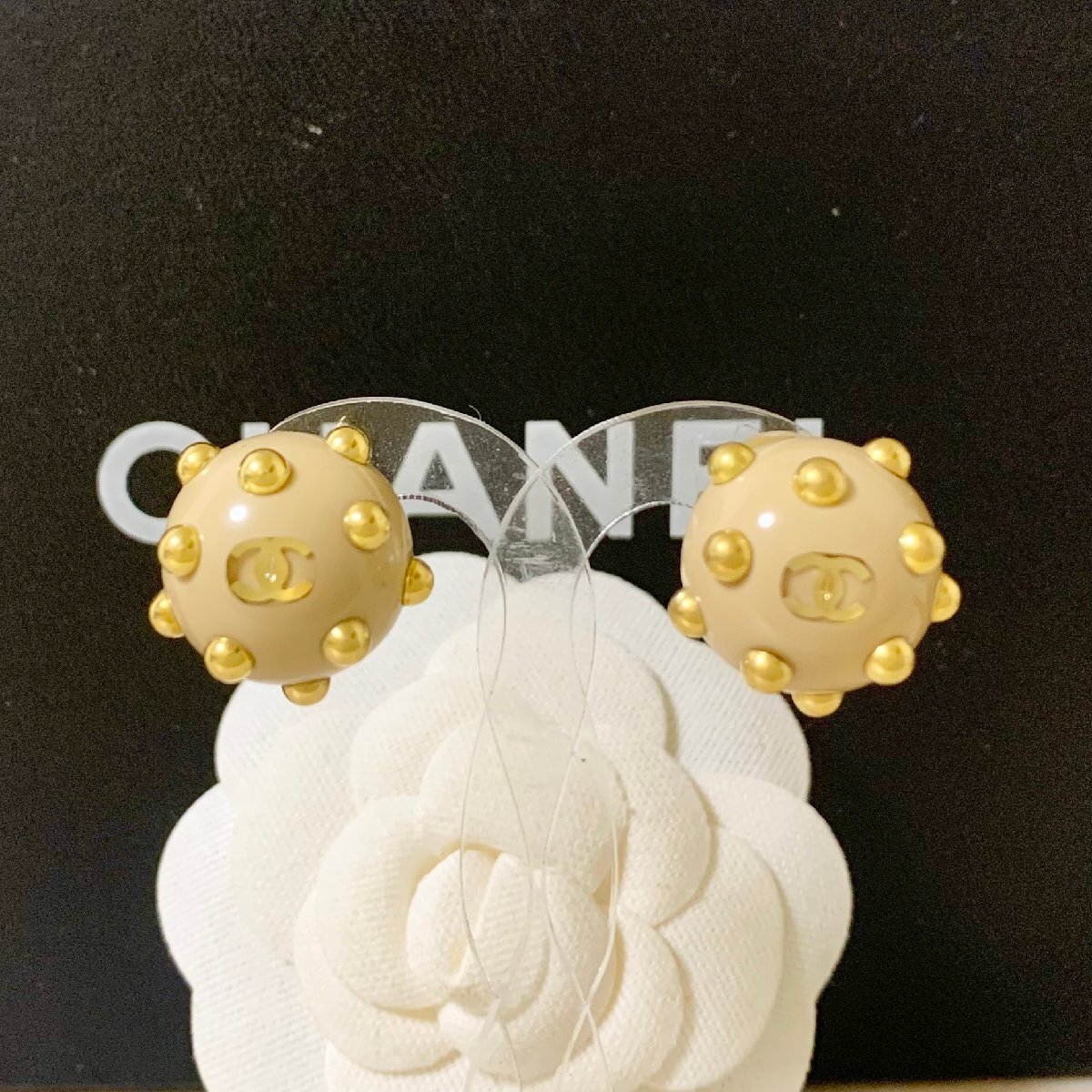 CHANEL シャネル イヤリング ココマーク スタッズ ドーム ゴールド 丸 ボール 金 ロゴ 【中古】|BrandJewelry マリクルーズ