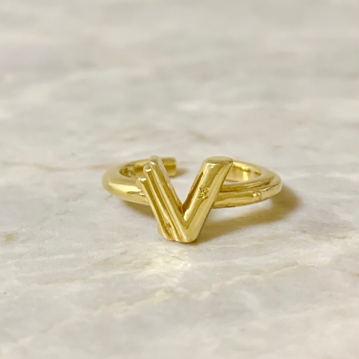 ルイヴィトン LV&ME イニシャルリングY Sサイズゴールド美品 ルイヴィトン LV&ME イニシャルリングY Sサイズゴールド美品