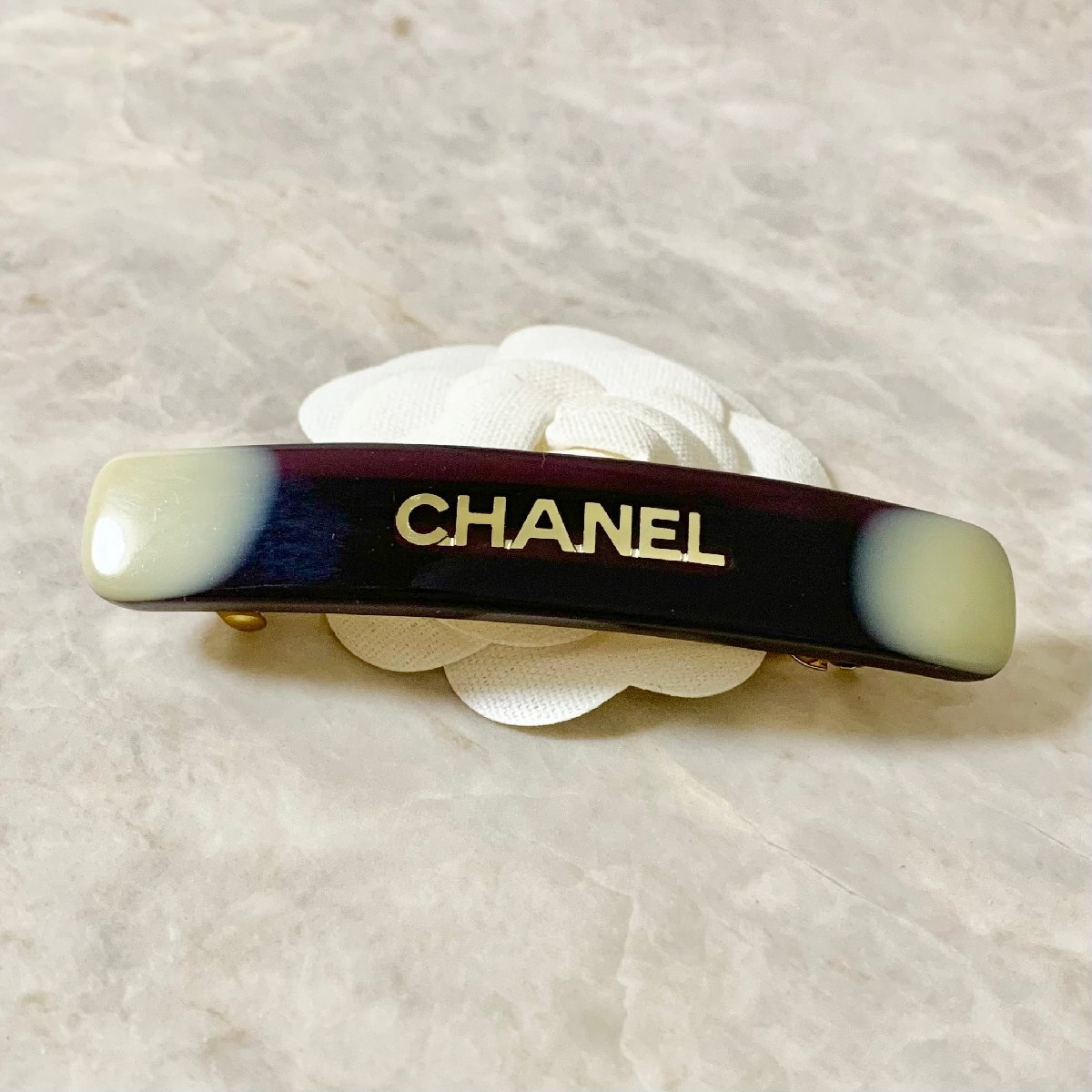【良品】CHANEL バレッタ　正規品　白　黒　バイカラー 良品】CHANEL バレッタ 正規品 白 黒 バイカラー