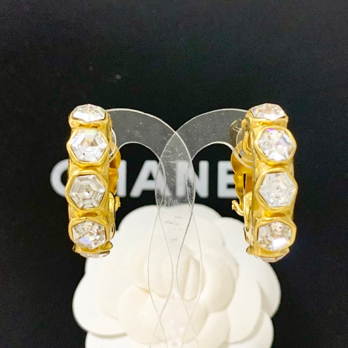 CHANEL シャネル イヤリング フープ クリスタル ストーン 石 ゴールド 金 ヴィンテージ 【中古】|BrandJewelry マリクルーズ