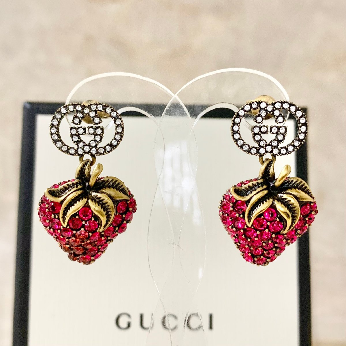 GUCCIシングルピアス 楽天市場】【美品】グッチ【GUCCI】 ビー ピアス レジンパール