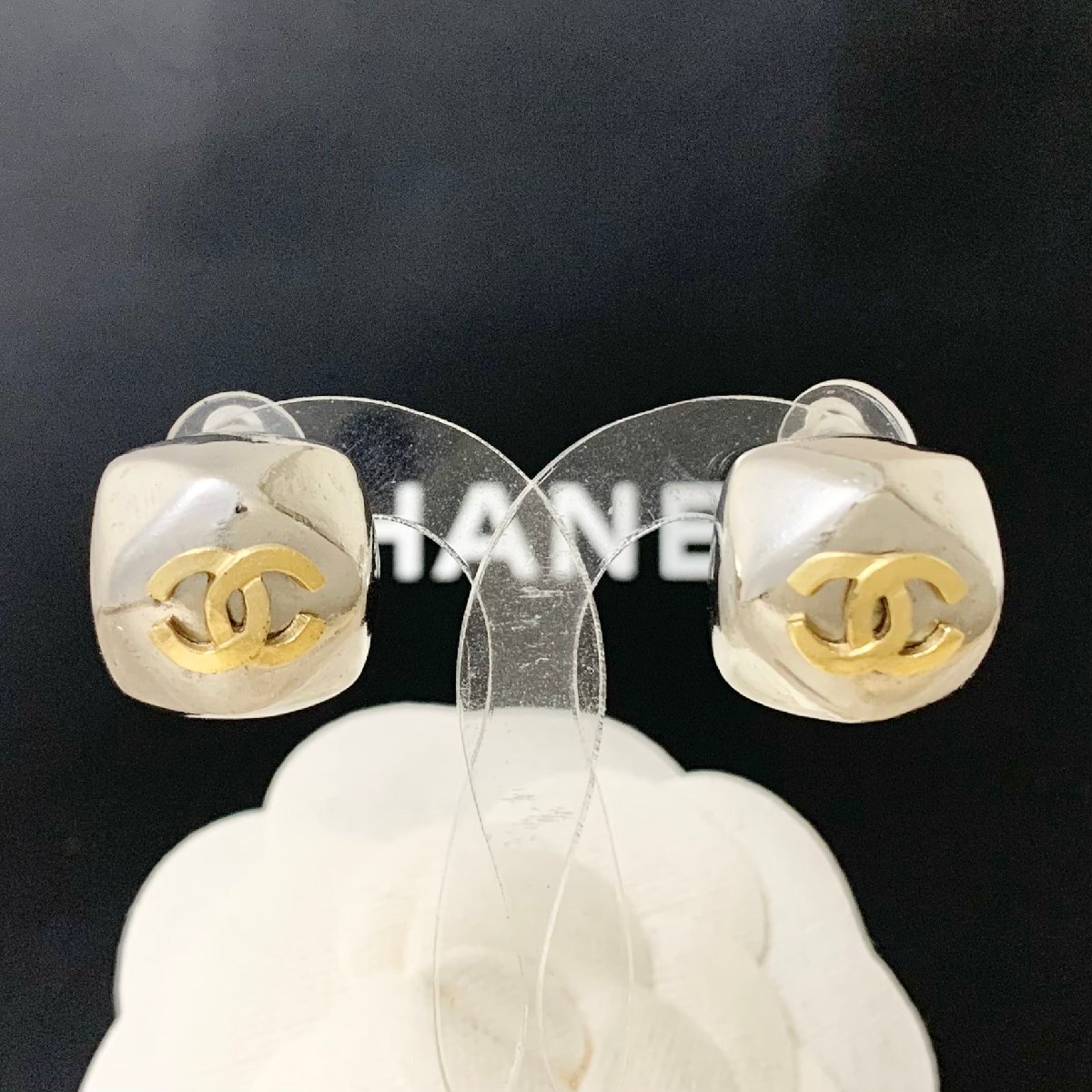 CHANEL シャネル イヤリング ココマーク コンビ シルバー ゴールド 金 ロゴ 銀 【中古】｜BrandJewelry マリクルーズ