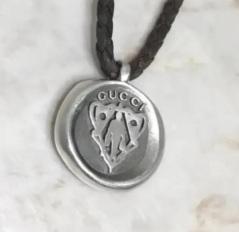 楽天市場】【ジュエリー】【新品仕上げ済】GUCCI グッチ エンブレム