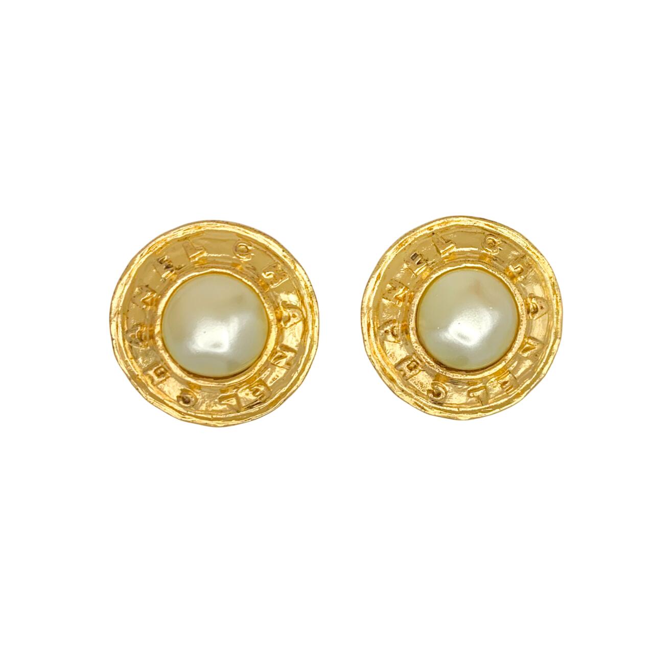 CHANEL シャネル イヤリング パール 真珠 アルファベット 丸 ゴールド 金 ヴィンテージ 【中古】|BrandJewelry マリクルーズ