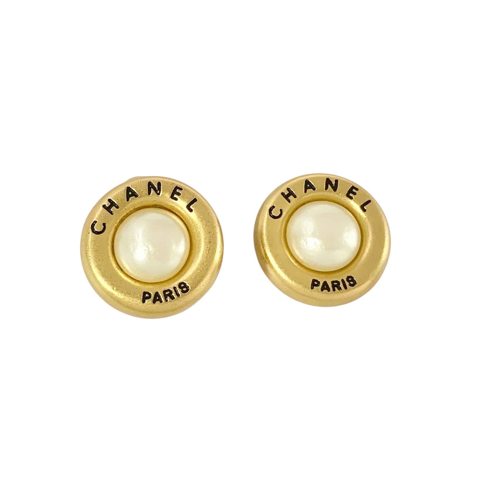 CHANEL シャネル イヤリング 94A パール 真珠 アルファベット PARIS ゴールド 金 ロゴ 丸 【中古】|BrandJewelry マリクルーズ