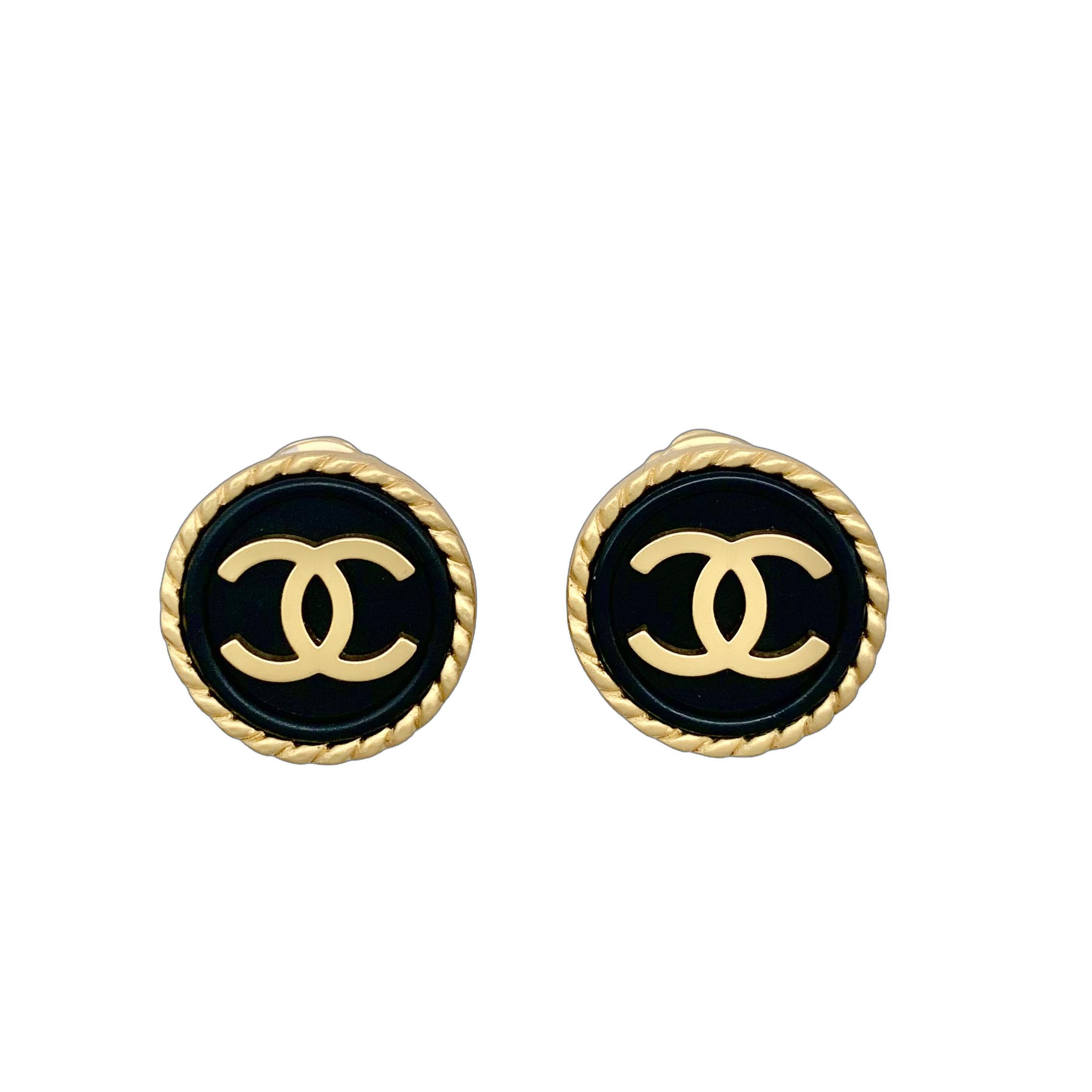 CHANEL シャネル イヤリング 97P ココマーク チェーン 丸 ブラック 黒 ゴールド 金 ロゴ クッキー 【中古】｜BrandJewelry マリクルーズ 28,689円