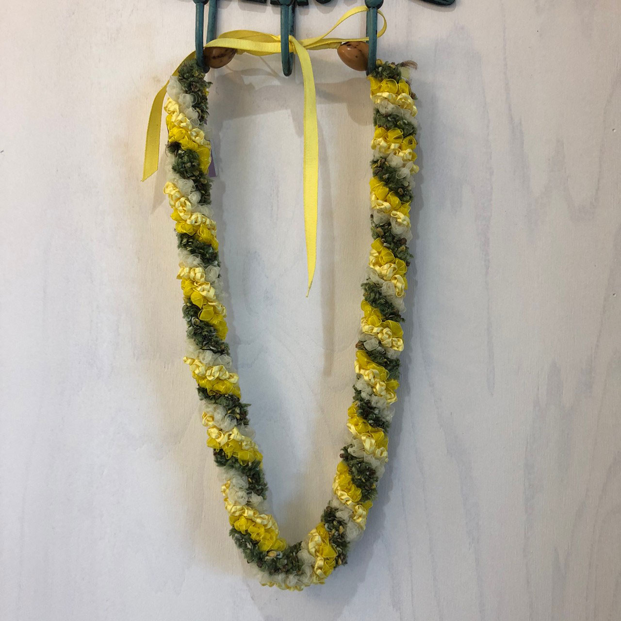 今月限定 特別大特価 平日13時までのご注文は当日発送 現品限り フラダンス ハワイ レイ 68cm ハワイアン雑貨 ハワイ お土産 花飾り インテリア ディスプレイw 爆安プライス Www Nripost Com