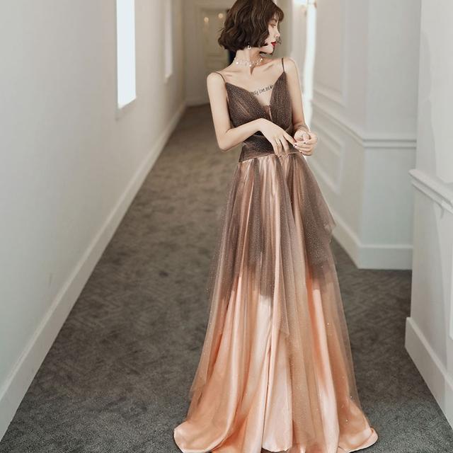 楽天市場 パーティードレス ロング ドレス イブニングドレス フォーマル 結婚式 二次会 演奏会 ドレス ロング丈 マキシ丈 きれいめ エレガント ニュアンスカラー 10代 代 30代 バックシャン 大人カラー 大人可愛い ノースリーブ Vネック フレア シフォン ラメ